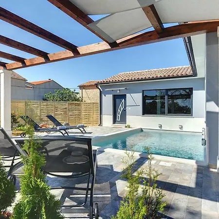 Sunny Holiday home