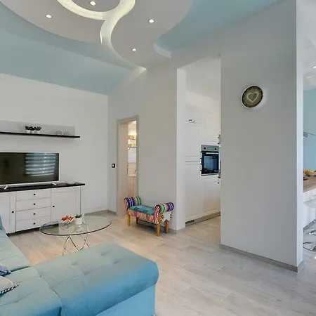 Sunny Holiday home