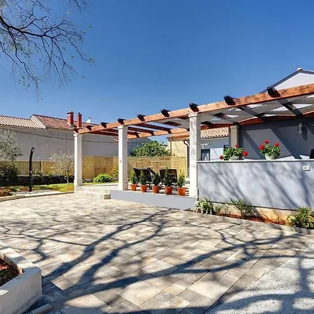 Sunny Holiday home *